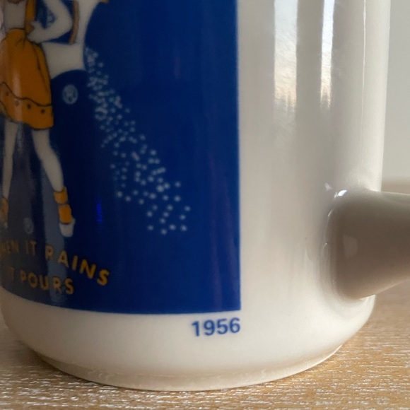 ***SOLD***Vintage Morton Salt 1956 Logo Girl When It Rains It Pours Mug Japan - Picture 4 of 8
